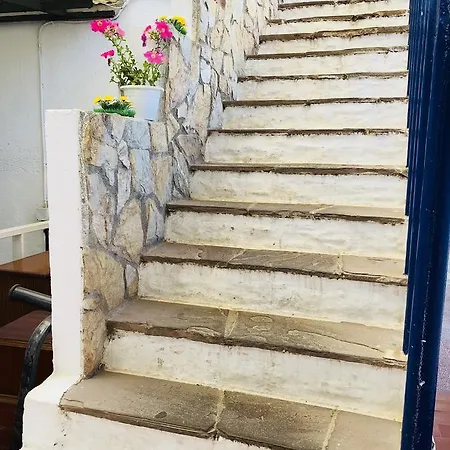 尤尼沃思旅馆 2*