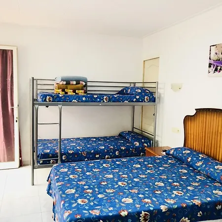 Πανσιόν Univers 2*