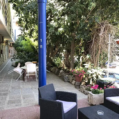 Univers 2* Καλέλα